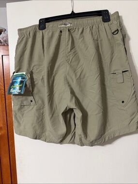 Men's Olive Cargo Swim Shorts with Utility Pockets and Elastic Waist